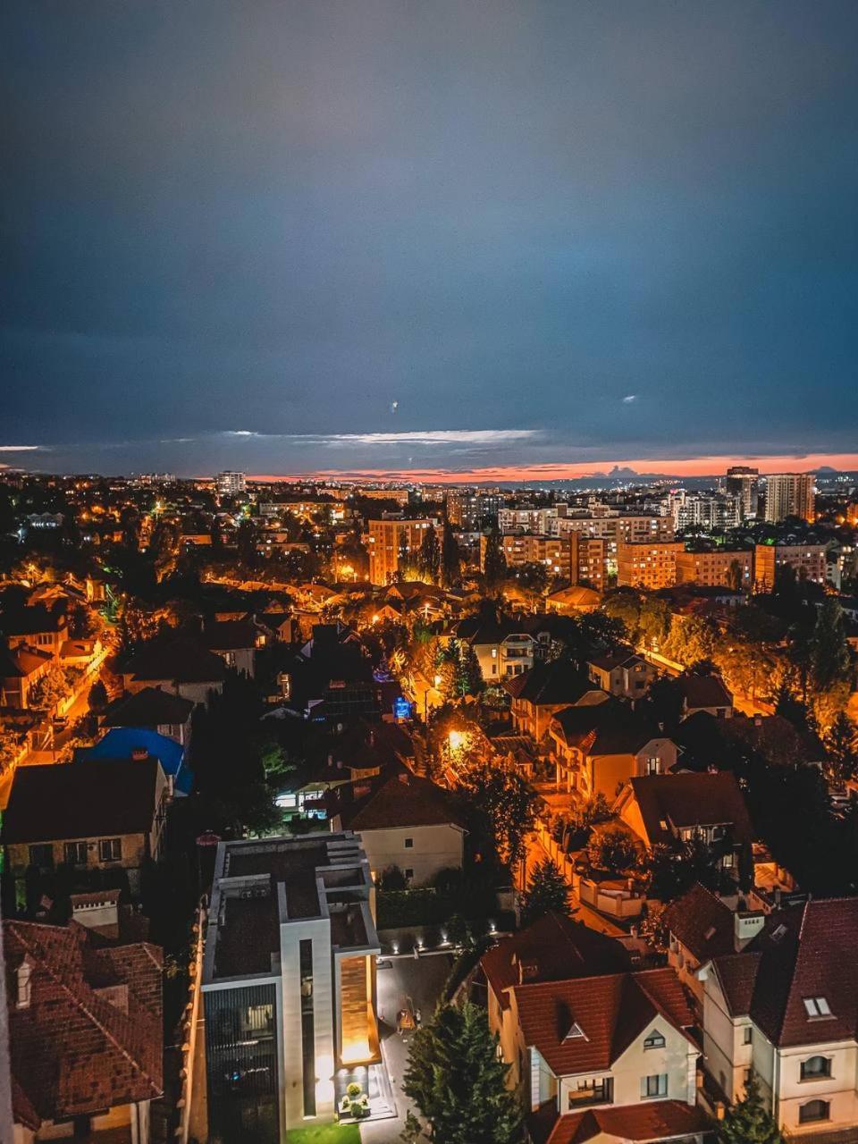 Charming Apartment Chisinau Ngoại thất bức ảnh
